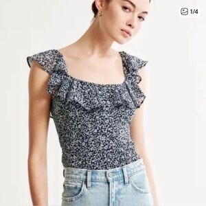 Abercrombie & Fitch | Ruffle Scoopneck Top